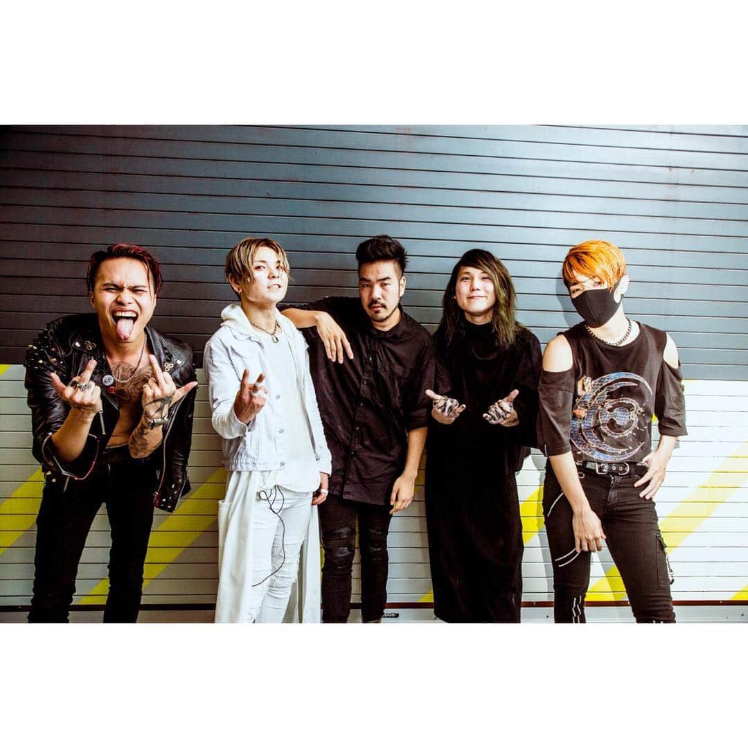 のインスタグラム：「‪Crossfaith、幕張でのライブ殺影完了！‬ ‪#Crossfaith‬ ‪#写殺‬」