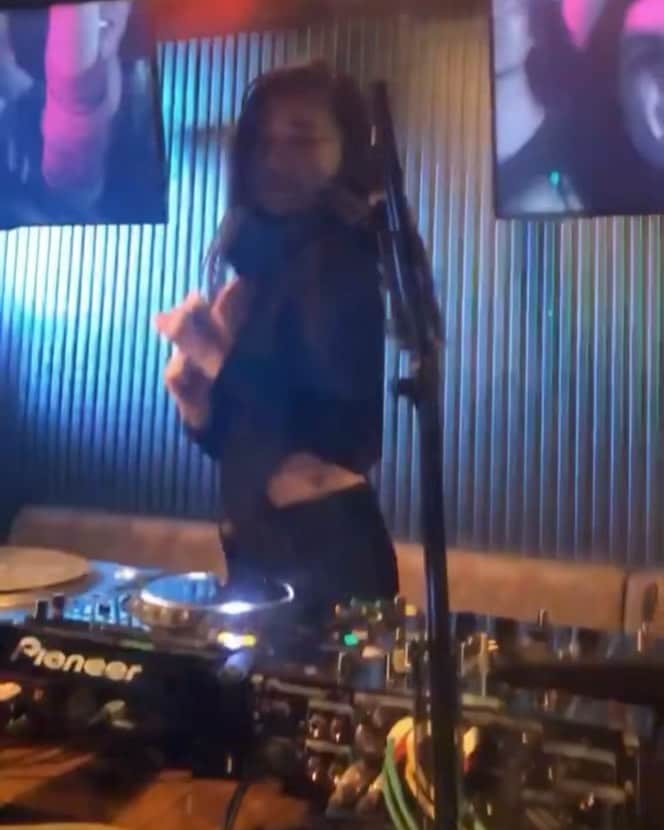 DJ mariennuのインスタグラム：「thanks morioka💋💋💋 久しぶりの盛岡とてもfriendlyな夜が過ごせて楽しかったです🙌 #dj #morioka #盛岡　#昭和のノリ方」