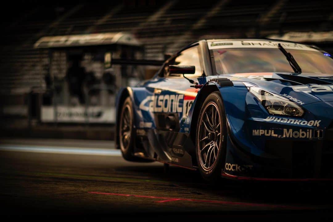 ジェームズ・ロシターのインスタグラム：「Thank you @dtm_pics @audisport @bmwmotorsport for coming to Japan 🇯🇵 It was a crazy fun race today fighting from last to P7! Then some contact damaged my bodywork and i had to retire because i couldn’t see out the front...」