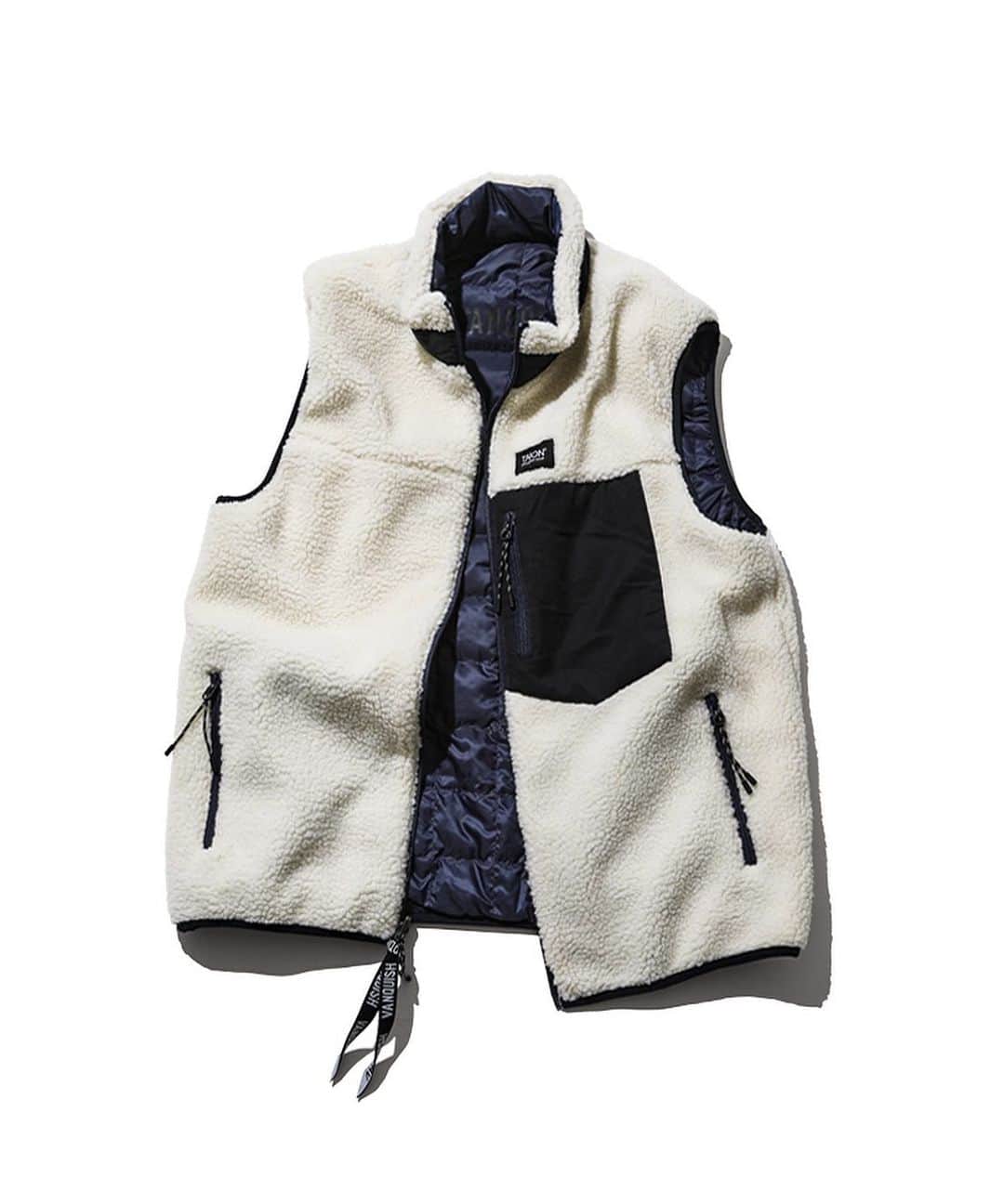 ヴァンキッシュさんのインスタグラム写真 - (ヴァンキッシュInstagram)「ㅤㅤㅤㅤㅤㅤㅤㅤㅤㅤㅤㅤㅤ ■TAION Collaboration with VANQUISH Reversible Fleece Down Vest[VJJ024]  Color:Navy/Black Size:F Price:￥ 9,500＋tax ㅤㅤㅤㅤㅤㅤㅤㅤㅤㅤㅤㅤ ■TAION Collaboration with VANQUISH Reversible Fleece Down Jacket[VJJ023]  Color:Navy/Black Size:F Price:￥ 12,000＋tax ㅤㅤㅤㅤㅤㅤㅤㅤㅤㅤㅤㅤ Shop link bio！ ——————————————— ‪#VANQUISH #vanquishjp」11月24日 18時02分 - vanquishjp