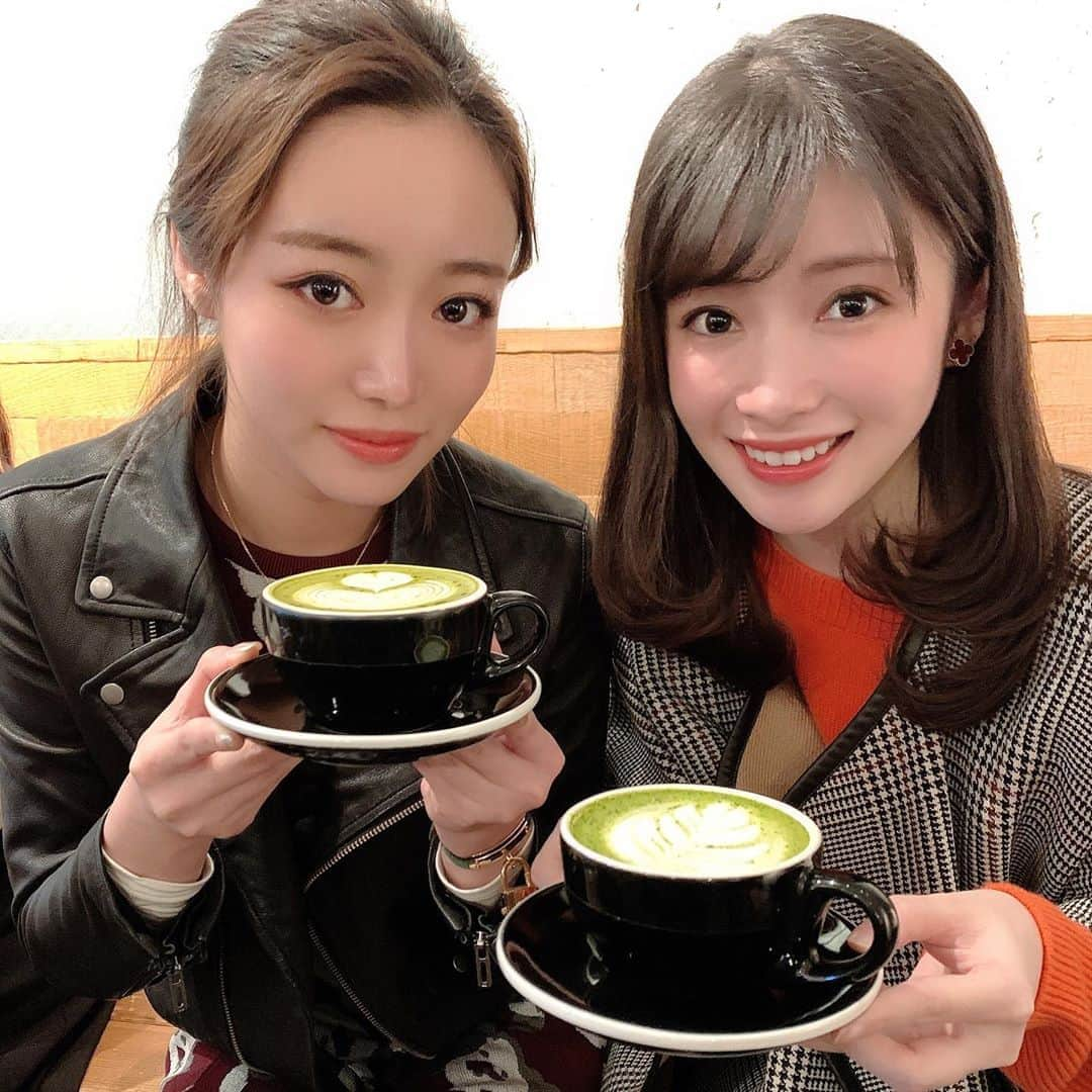 早田悠里子さんのインスタグラム写真 - (早田悠里子Instagram)「ありちゃんとLATTESTってカフェに行ってきた時の☺️💕 ラテアートは美月にしてもらったー😍相変わらずきれいー☺️✨ #lattest #カフェ巡り#foxey #フォクシー #vca #vcaalhambra #vancleefarpelsring #ラテアート」11月24日 18時07分 - yurikohayata