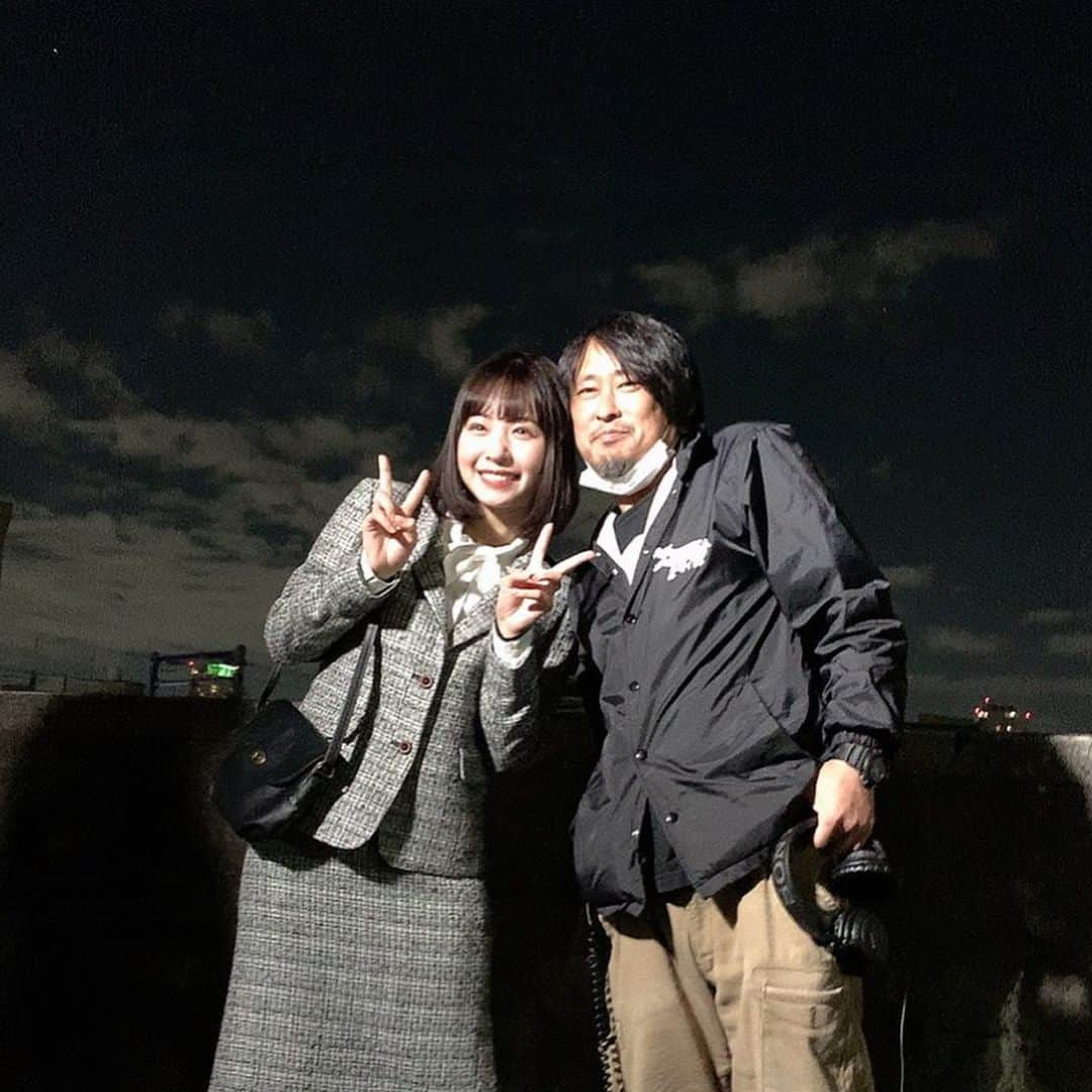 近藤里奈さんのインスタグラム写真 - (近藤里奈Instagram)「﻿ ﻿ 映画「かば」クランクアップしました💐﻿ ﻿ ﻿ 初めての映画。﻿ ﻿ 皆さん本当に暖かくて現場の雰囲気や﻿ スタッフ キャストさん一人一人の﻿ 人柄が好きですごく居心地の良い現場で﻿ そんな作品に参加させてもらえることが﻿ 本当に嬉しくて感謝しかありません。﻿ ﻿ オーディションで選んで頂いたのもあり﻿ すごくプレッシャーもありました﻿ ﻿ クランクアップ最後のシーンが﻿ 偶然にもオーディションでのシーンでした。﻿ ﻿ 私にとって一番緊張するシーンでして﻿ 作品にとっても由貴にとっても﻿ とても大事なシーンになってます﻿ ﻿ 今まで役に入り込んだり抜け出せないとか﻿ 聞いたことがあったのですが自分では﻿ 分からなくて…﻿ ですがそのシーンでカットがかかっても﻿ 涙が止まらなくなり、知らぬうちに﻿ 自分の中で由貴としてしっかり﻿ 生きられていたんだなと気づきました﻿ ﻿ 最後には近藤さんをオーディションで﻿ 選んで良かったってみんなが実感できた﻿ 瞬間だったよって声をかけて頂けました﻿ ﻿ 映画「かば」早く皆さまに見て欲しいです。﻿ 絶対絶対絶対見て欲しいです。﻿ ﻿ 最高の作品です！✨﻿ ﻿ ﻿ #映画 #かば #由貴 #川本監督 #蒲先生 #お兄﻿ ﻿ ﻿」11月24日 18時19分 - rina_kondo_0223