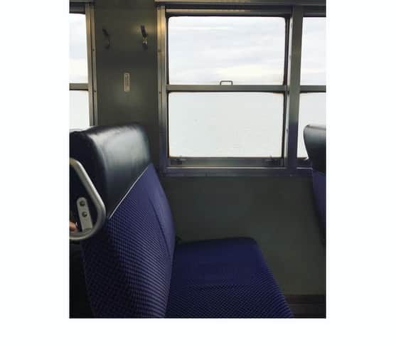 小林未来さんのインスタグラム写真 - (小林未来Instagram)「おつみらてぃ♡ #キハ66 #キハ67系 #気動車 が活躍している #大村線 。 区間快速 #シーサイドライナー で #ハウステンボス を目指します。 この日はお天気が良くなかったのですが、車窓いっぱいに #大村湾 が広がるのがわかるかなぁ？？ #JR九州 #鉄道旅 #レールクイーン #鉄道好きな人と繋がりたい #諫早駅 #長崎旅行 #kyushutrip #trainphotography」11月24日 18時13分 - mirai.kobayashi