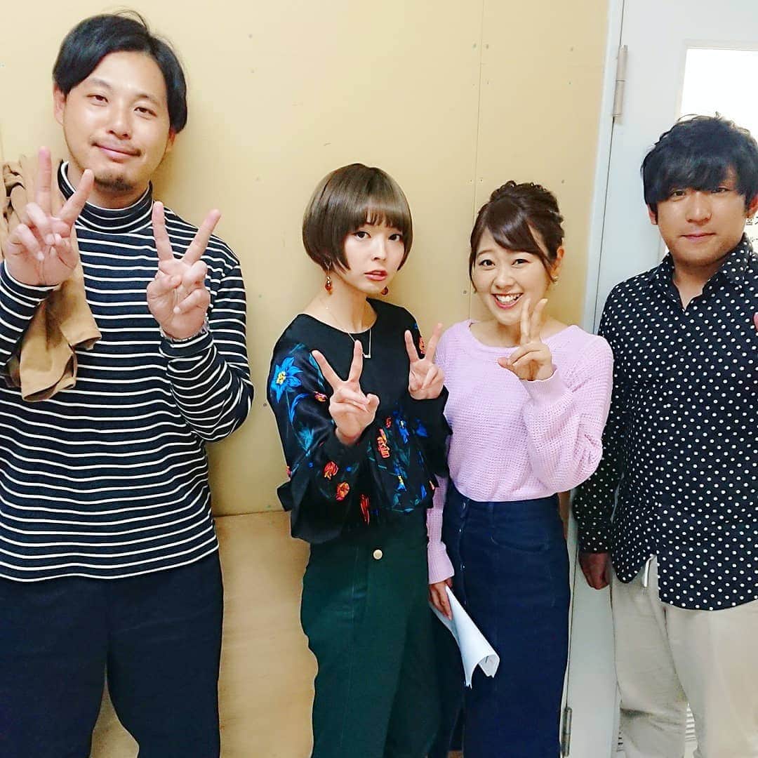 滝香織さんのインスタグラム写真 - (滝香織Instagram)「#日清 の#どん兵衛  presents ○○したくなるTVぃ～の #番組公開収録 無事に終わりました。  #最上もが さんめちゃくちゃかわいかったぁ。そして、とっても素敵な方でした。 #アルコアンドピース の#平子さん #酒井さん も私のつたないMCを受け止めて、突っ込んでくださり、皆さんに助けられ、ほんに感謝感謝です。 幸せな時間だったぁ。  お客さんもたくさん来てくださり、温かい雰囲気で嬉しかったです。 見に来てくださった皆様、ありがとうございました。  放送は12月14日(土)午後4時54分～ また近づきましたら、改めてお知らせさせていただきます✨  #あいテレビ  #アナウンサー  #滝香織  #あげキッス  #あげキッスおうちでまたやってみよう」11月24日 18時34分 - kaorin_taki