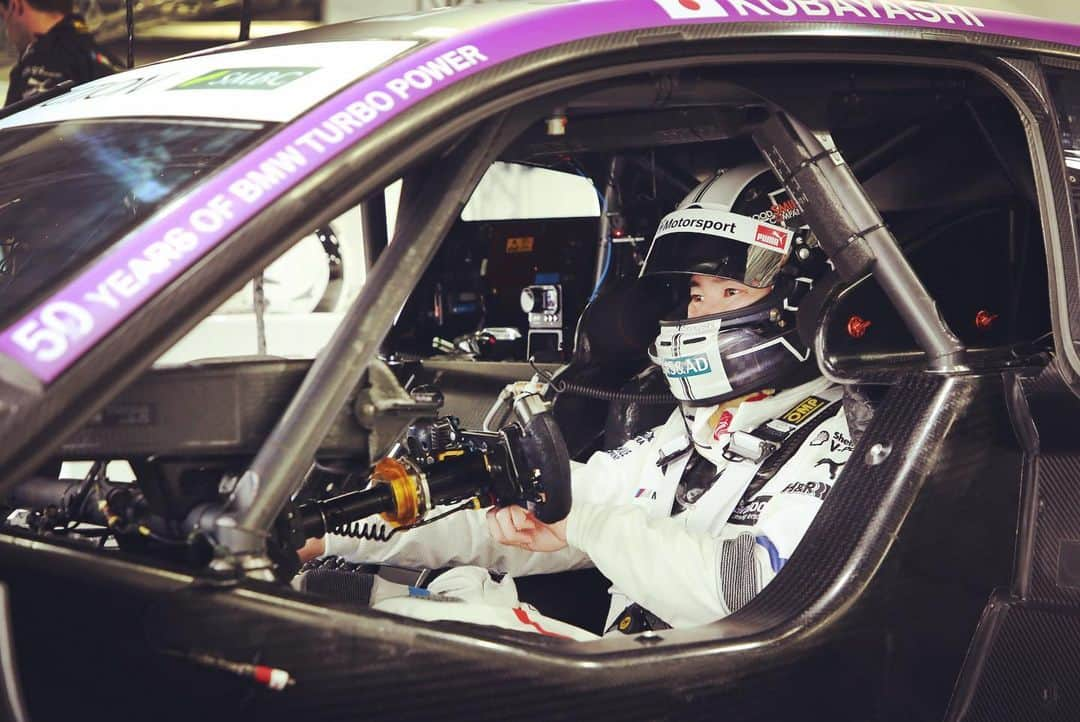 小林可夢偉さんのインスタグラム写真 - (小林可夢偉Instagram)「Finished P5 DTM superGT dream race @fujispeedway absolutely it was mega race. First time jump in to #bmwm4dtm this week and enjoy a lot also working with  #teamrbm was amazing experience. Thanks a lot for good memory.」11月24日 18時41分 - kamuikobayashi