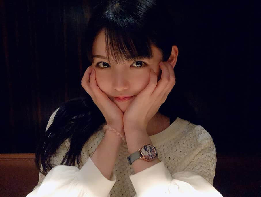 山木梨沙さんのインスタグラム写真 - (山木梨沙Instagram)「. 大好きな肉を 大好きな道重さんと食べました！  緊張で記憶が消えることを覚悟してましたが 実際は道重さんの可愛すぎるお顔とお話に癒され楽しすぎる時間を過ごすことができました😭🥰 . . だいすきです！！ . . #道重さゆみ さん #どこまでも素敵な方 #お肉も美味しかった #夢 #じゃなかった」11月24日 18時57分 - risa_yamaki.official