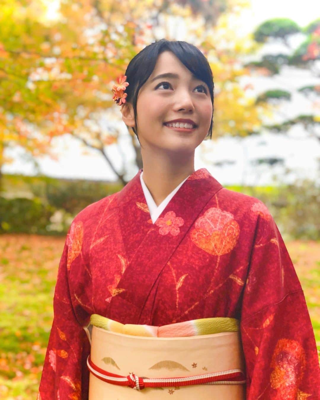 のインスタグラム：「🚃🍁🍁🍁👀✨ つまみ細工のもみじの髪飾り🍁や、 鹿が描かれている帯🦌など…、 ひとつひとつが素敵でわくわくします👘 ㅤ https://www.okeihan.net/recommend/momiji/ ㅤ #おけいはん #三条けい子 #京阪電車 #京阪 #紅葉 #京都 #滋賀 #着物 #kimono #もみじ #🍁 #okeihan #keihan #keihanrailway #kyoto #shiga #japan #japanesemaple #maple #autumnleaves #autumncolors #fallleaves #fallcolors」