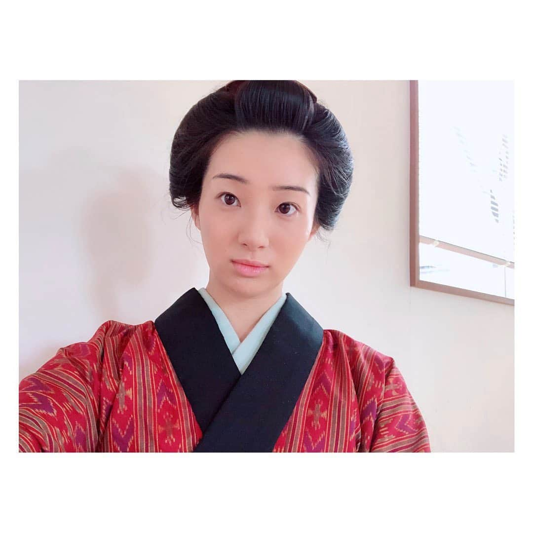 足立梨花さんのインスタグラム写真 - (足立梨花Instagram)「来週の金曜午後8時〜BSプレミアム「赤ひげ2」第5話に出演してます👘﻿ 久しぶりの時代劇。。。﻿ 隠密八百八町ぶりかも。﻿ ﻿ レアな岡場所あだちさんをぜひ﻿ ﻿  #赤ひげ2 #赤ひげ #BSプレミアム #時代劇 #岡場所 #遊女 #亀ra」11月24日 20時16分 - adacchee