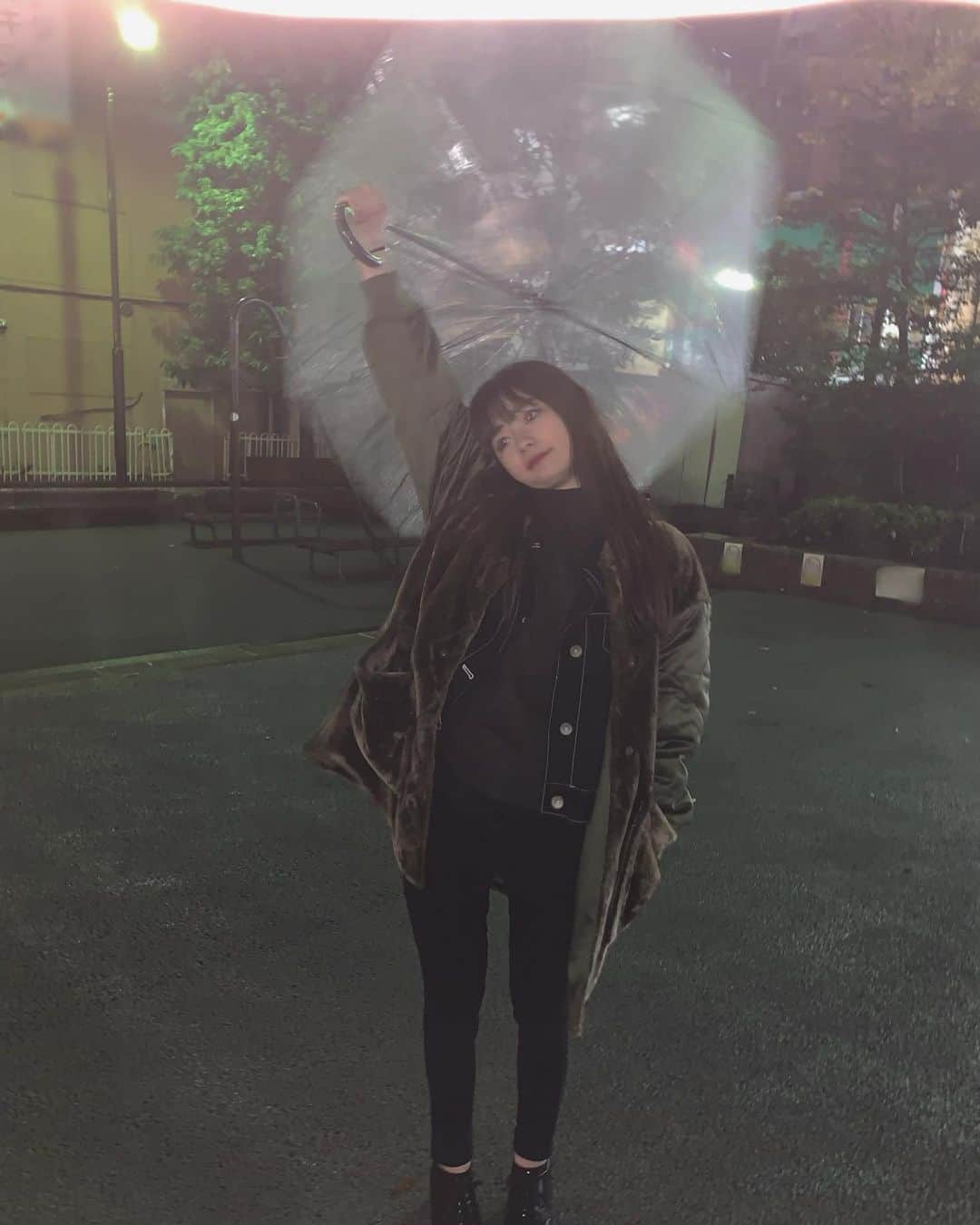 かれんのインスタグラム：「#二重顎  コンプレックスも愛してね.」
