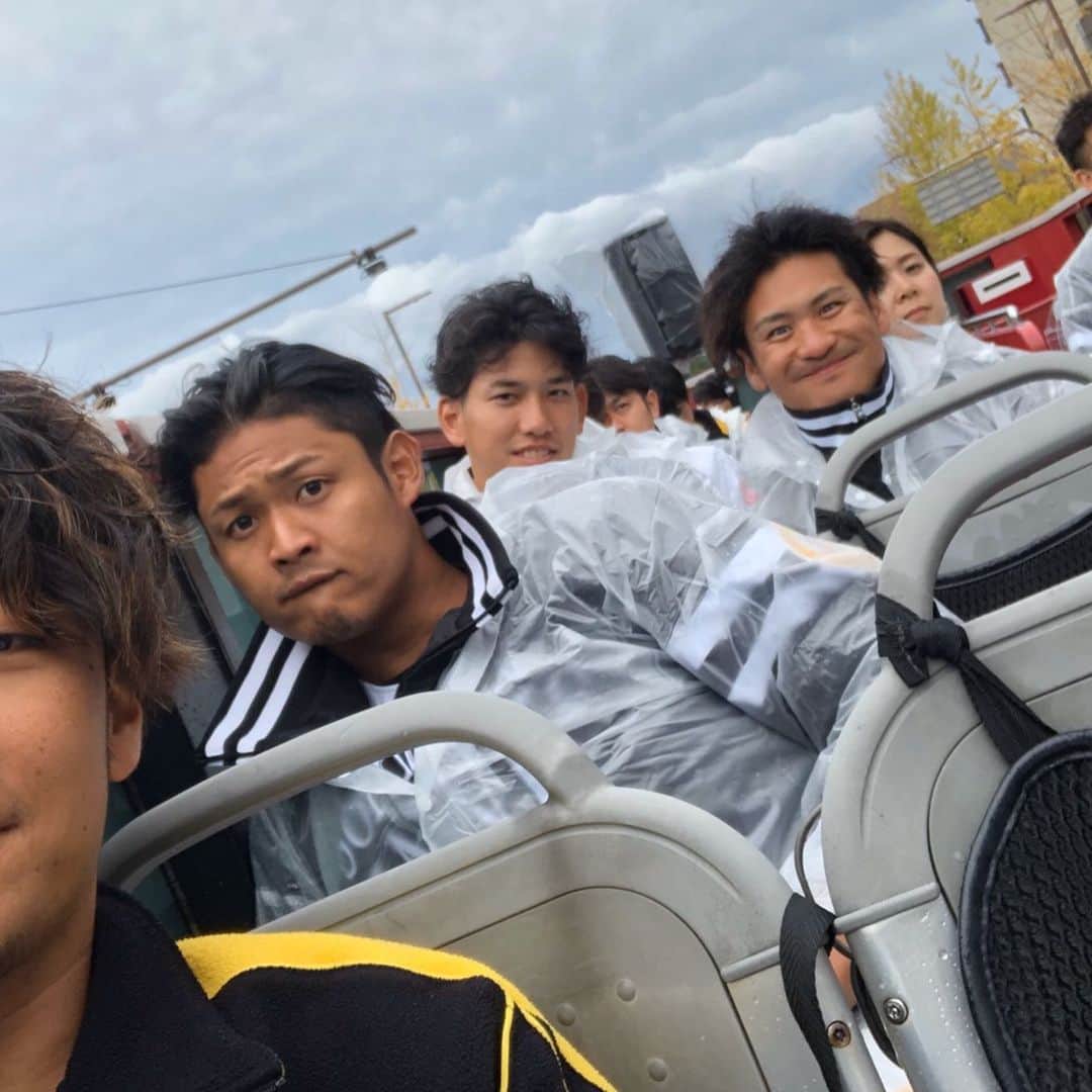 松田遼馬のインスタグラム：「#ファン感 #パレード 今日一日ありがとうございました。 写真あんまり撮れてなかった。😭 写真欲しいです。^_^笑笑」