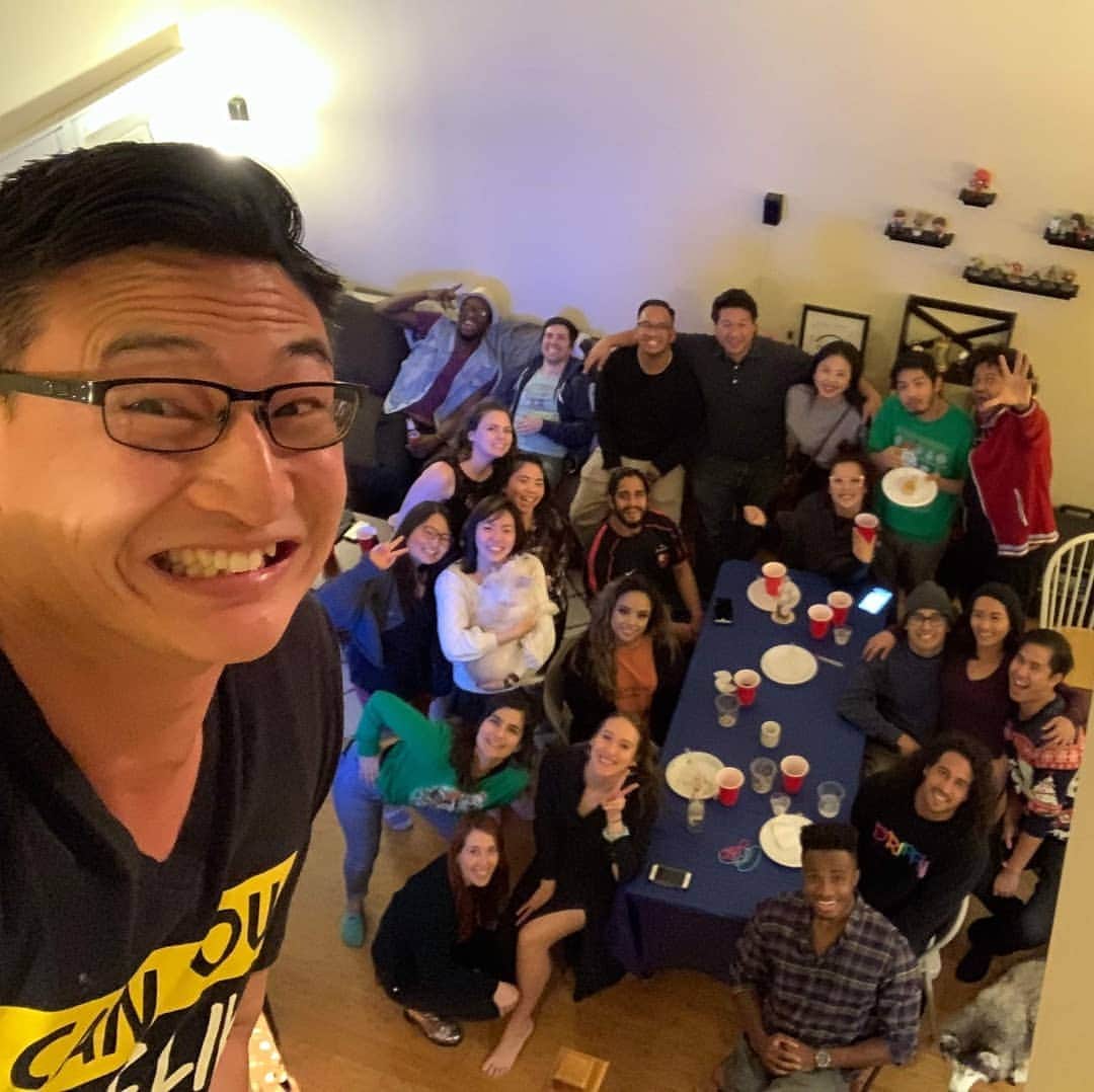 ベアトリサ・リャンのインスタグラム：「About last night: @cosmicdancecrew Friendsgiving '19 ❤️❤️ Love you all! 🥰 ➡️ swipe to see Michael in his true natural form and how the men in COSMIC take photos.  #cosmicdancecrew #dancefamily #family #friendsgiving #friends #dancelife #whoisLonJorico #takedownDangerEgg」