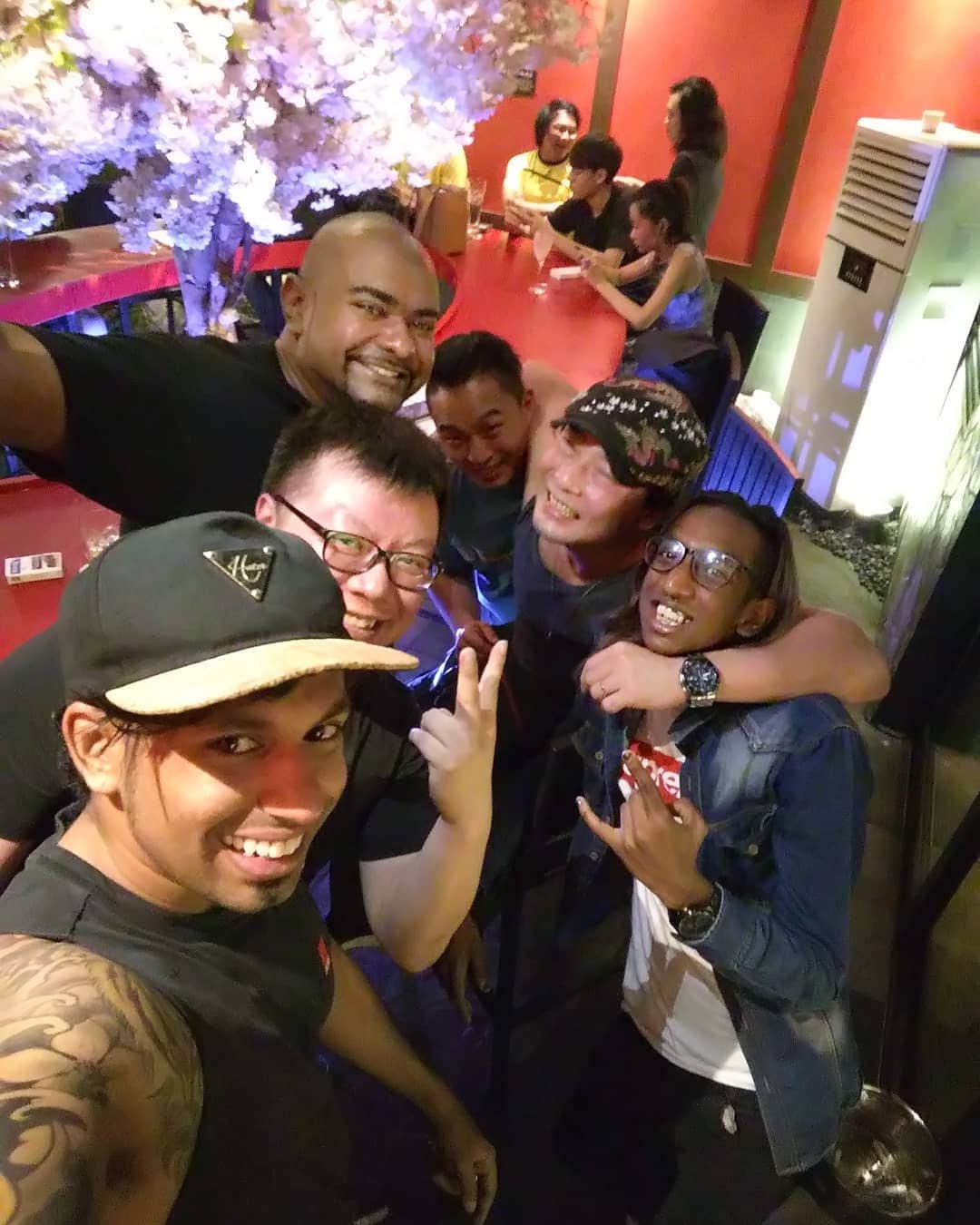 TAJIRIのインスタグラム：「I love singapore♥　#tajir #singapore #spw」