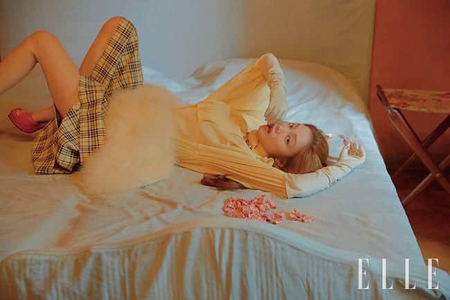 Just a girlさんのインスタグラム写真 - (Just a girlInstagram)「Lee Sung Kyung @heybiblee For ELLE Korea Magazine November Issue . . . . . . #이성경 #LeeSungKyung #koreangirl #asiangirl #맞팔 #셀스타그램 #셀카 #얼스타그램 #데일리 #선팔 #인스타그램  #l4l #f4f  #like4like #ootd  #おしゃれ #オシャレ #いいね返し #フォロー #韓国人 #韓国 #セルカ #自撮り #ファッション #フォロー」11月24日 22時45分 - cecithegirl