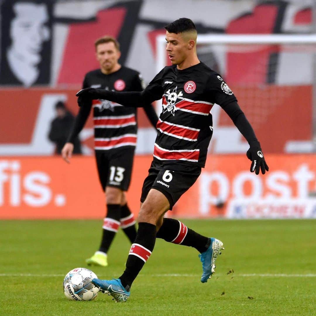 アルフレッド・モラレスのインスタグラム：「Difficult game and not the performance we wanted! Support was 🔥🔥🔥 like always 🙏🏼💪🏼⚽️ @f95」