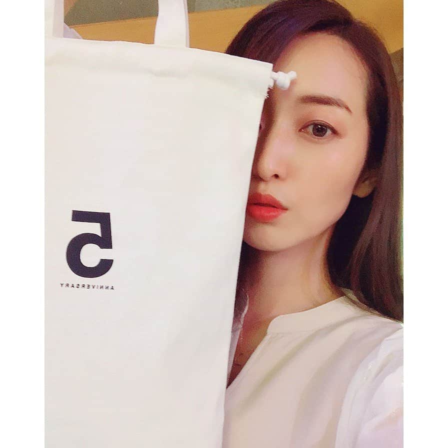 上野なつひのインスタグラム：「いつかの写真…  大好きなAmeri 5thおめでとう🎉 #amerivintage」