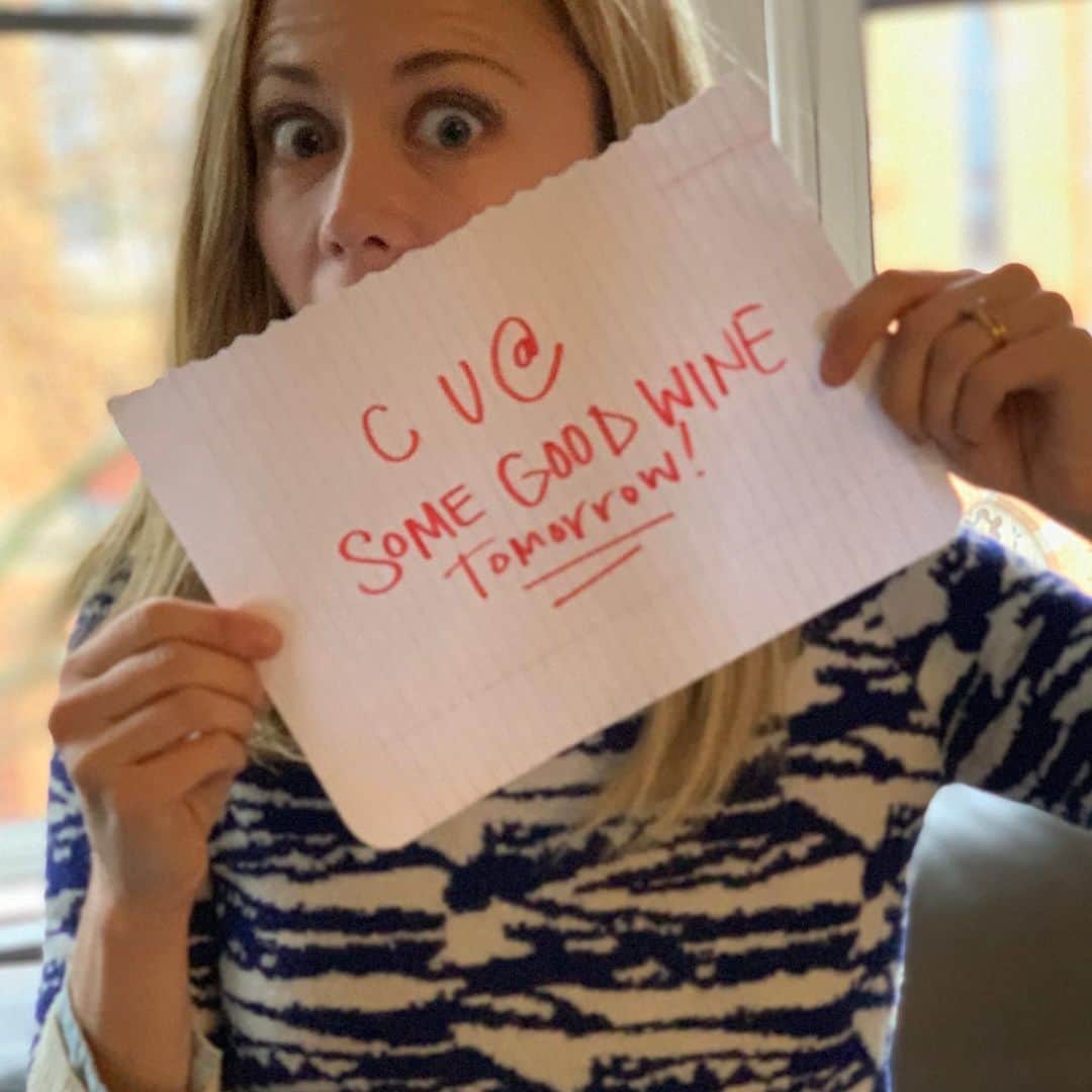 クレア・コフィーのインスタグラム：「GROCERY LIST COMPLETE! Come grab your Thanksgiving bottles @somegoodwine tomorrow - 6pm! A portion of all bottle sales go to @lehelps! $10 at the door to taste! #🍷」