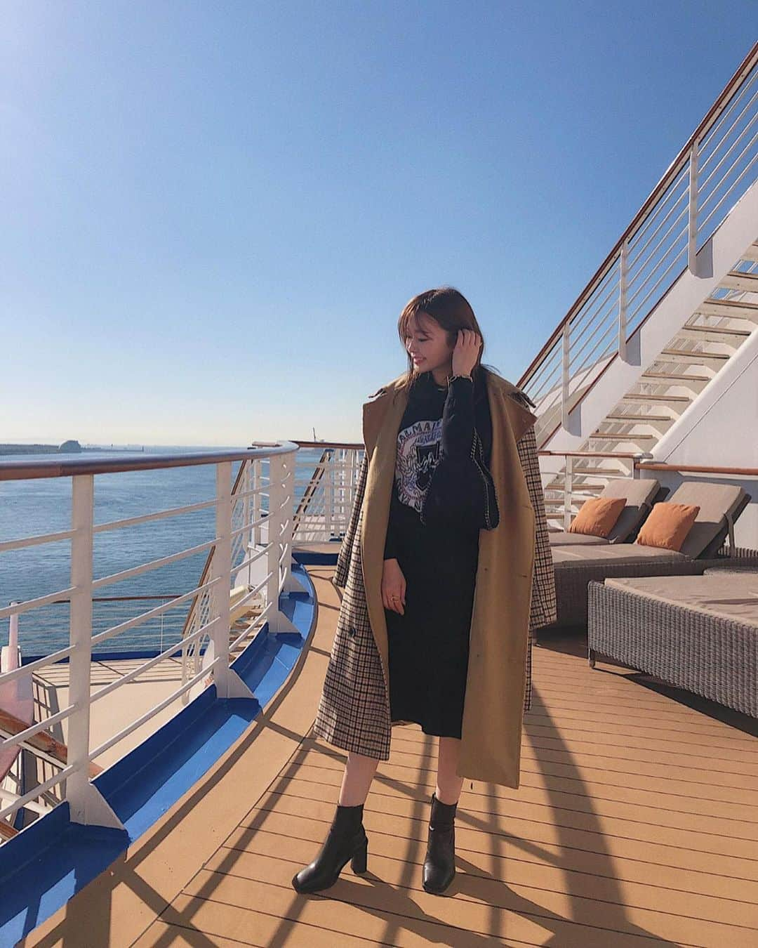 藤川沙弥さんのインスタグラム写真 - (藤川沙弥Instagram)「⚓︎DIAMOND PRINCESS𓅿𓂃☀︎﻿ ﻿ 楽しみにしてた映画試写会🎞﻿ 豪華客船、﻿プリンセス・クルーズにて⛴🌊﻿ 大型シアター、プールやジャグジーなど﻿ 設備が凄くていつか泊まってみたいな〜🐳﻿ ﻿ 2020年1月公開予定で﻿ 実際にこの船内でも撮影が行われた﻿ ＂嘘八百　京町ロワイヤル＂﻿ ﻿ キャストも豪華俳優陣✨﻿ コメディなシーンは思わずクスッと﻿ でも暖かい気持ちになれる♥︎﻿ あっという間の楽しい時間でした🎥﻿ ﻿ ﻿ #プリンセスクルーズ﻿ #ダイヤモンドプリンセス﻿ #嘘八百　#PR ﻿ ﻿」11月24日 23時18分 - s_a_y_a_p_i