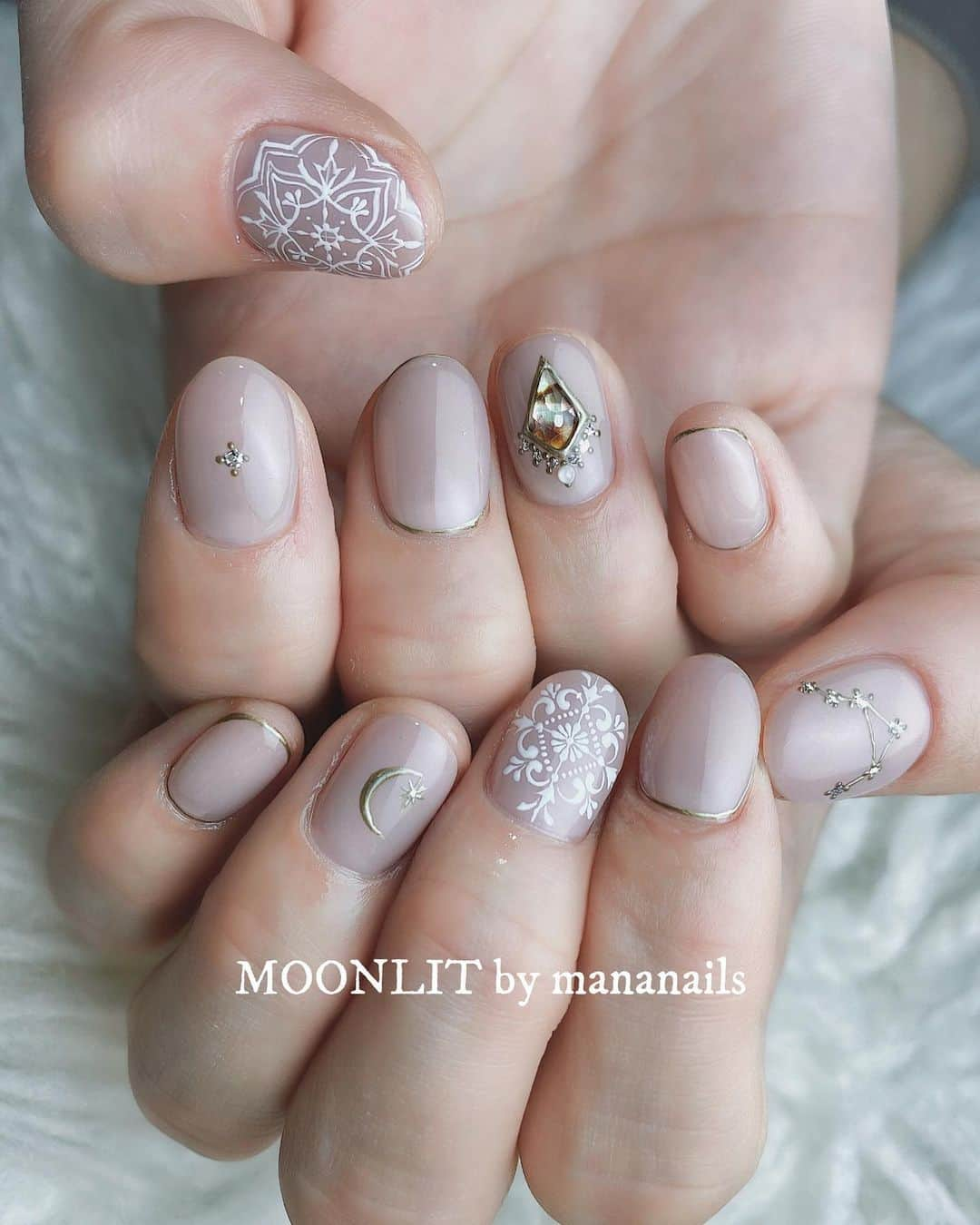 mananailsさんのインスタグラム写真 - (mananailsInstagram)「tile & jewelry art ㅤ ☾120min design」11月25日 0時23分 - mananails