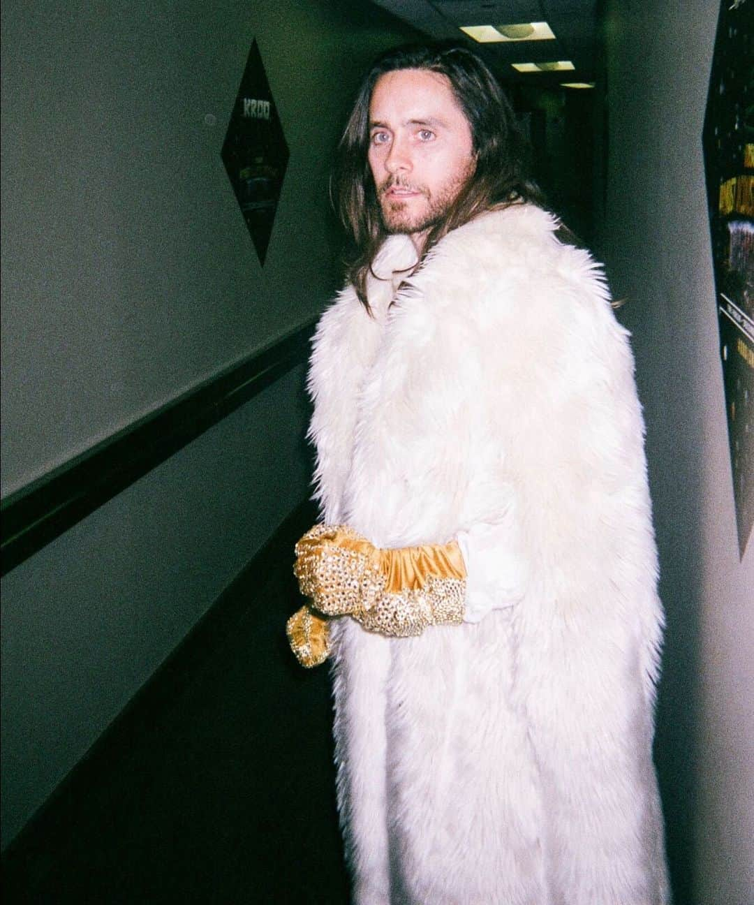 ジャレッド・レトさんのインスタグラム写真 - (ジャレッド・レトInstagram)「#fauxfur」11月25日 2時02分 - jaredleto