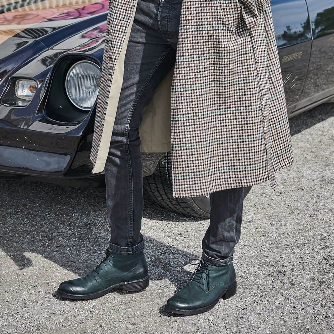 フィオレンティーニベーカーさんのインスタグラム写真 - (フィオレンティーニベーカーInstagram)「Green with envy #fiorentinibaker #eternity #edd #shoes #madeinItaly #madetolast #bootseason #fallfashion #autumn2019」11月25日 2時32分 - fiorentinibaker