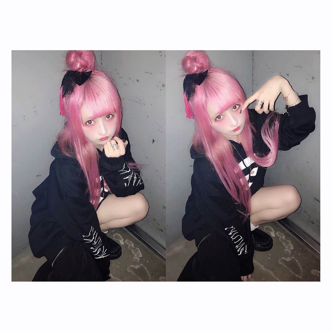 胡桃兎愛のインスタグラム：「ミオヤマザキさんZeppツアー名古屋編超絶最強に最高にアツくて楽しかったです❤︎涙 ありがとうございました！！！ パーカーとても可愛い！！！嬉しい！！ #ミオヤマザキ #ミオヤマザキzeppツアーやるってよ #mioyamazaki」