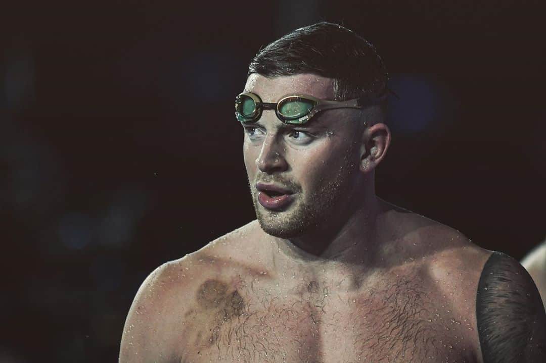 アダム・ピーティのインスタグラム：「A sweet 100m win today in front of the home crowd, amazing support from everyone! This is what the sport has needed for so long! See you in Vegas @isl_londonroar the team came with the smokeee, big love 🖤」