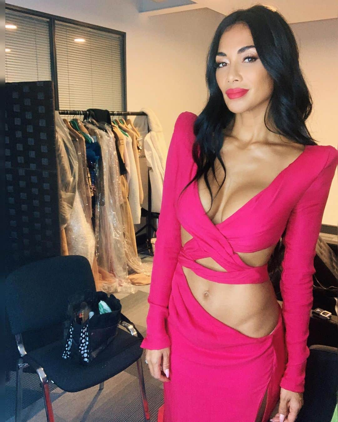 ニコール・シャージンガーさんのインスタグラム写真 - (ニコール・シャージンガーInstagram)「Just a touch of pink 💞」11月25日 5時12分 - nicolescherzinger