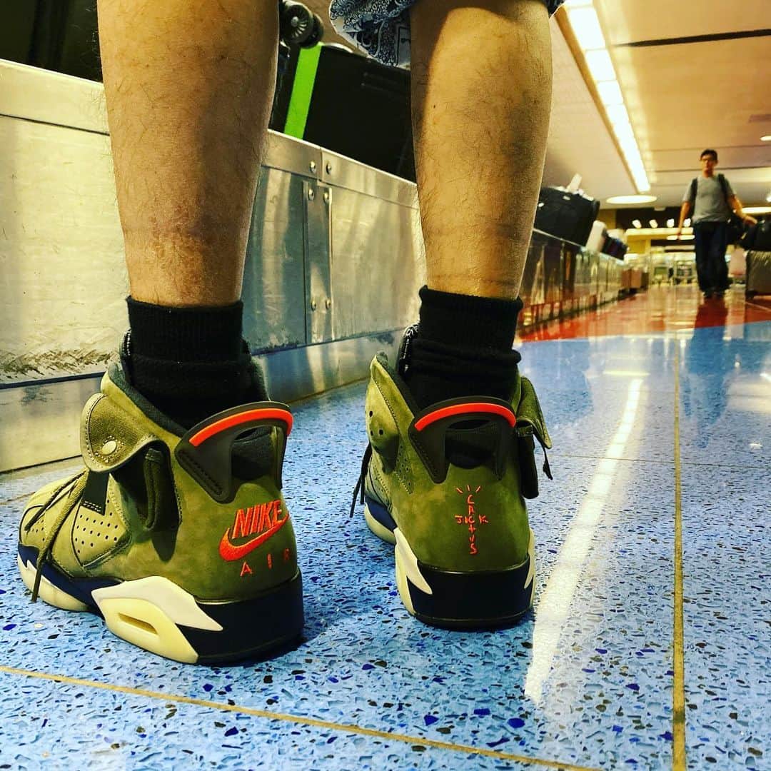 窪塚洋介のインスタグラム：「#nike #travisscott #airjordan #airjordanretro6 #aj #hawaii」