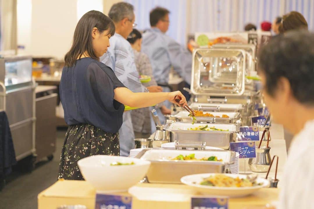 東北女子さんのインスタグラム写真 - (東北女子Instagram)「⠀⠀⠀⠀⠀⠀⠀⠀⠀⠀⠀⠀ 想去宮城樹冰可以住哪間飯店？ ⠀⠀⠀⠀⠀⠀⠀⠀⠀⠀⠀⠀ 前陣子介紹過的 Active Resorts 宮城蔵王 距離宮城樹冰開車僅10分鐘， 不過雪季開車一定要小心， 多留點時間不是壞事🙌 ⠀⠀⠀⠀⠀⠀⠀⠀⠀⠀⠀⠀⠀⠀⠀⠀ 大自然圍繞著飯店 1樓的咖啡廳可以邊享受景緻邊休息☕️ ⠀⠀⠀⠀⠀⠀⠀⠀⠀ #アクティブリゾーツ宮城蔵王 📍交通： ①從仙台機場搭 #みやぎ蔵王三源郷airportliner 直達 ②住宿者可利用仙台站免費接駁車 @activeresortsmiyagizao ⠀⠀⠀⠀⠀⠀⠀⠀⠀⠀⠀⠀ ⠀⠀⠀⠀⠀⠀⠀⠀⠀⠀⠀⠀ #東北女子travel #日本住宿 #日本飯店 #日本旅館 #藏王 #蔵王 #宮城蔵王 #宮城 #ActiveResorts宮城蔵王 #日本旅遊 #miyagi #宮城飯店 #宮城住宿 #宮城のんびり #東北旅行 #遠刈田温泉 #放鬆之旅 #行くぜ東北 #東北 #miyagihotel #東北旅 #japanhotel」11月25日 16時00分 - tohoku_girl_official
