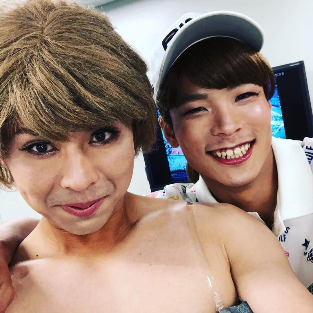 若月健矢さんのインスタグラム写真 - (若月健矢Instagram)「#若月健矢 #オフショット #中川圭太 #バファローベル #女装 一年間ご声援ありがとうございました😊」11月25日 15時59分 - kenkengram2