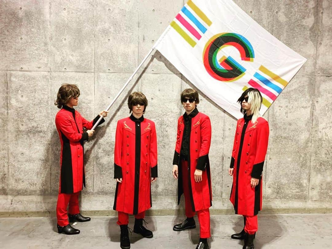 GLAYさんのインスタグラム写真 - (GLAYInstagram)「偽GLAY！@埼玉 BGMに『JUST FINE』🎵 #GLAY #HOTELGLAY #HAPPYSWING」11月25日 16時26分 - glay0525_official