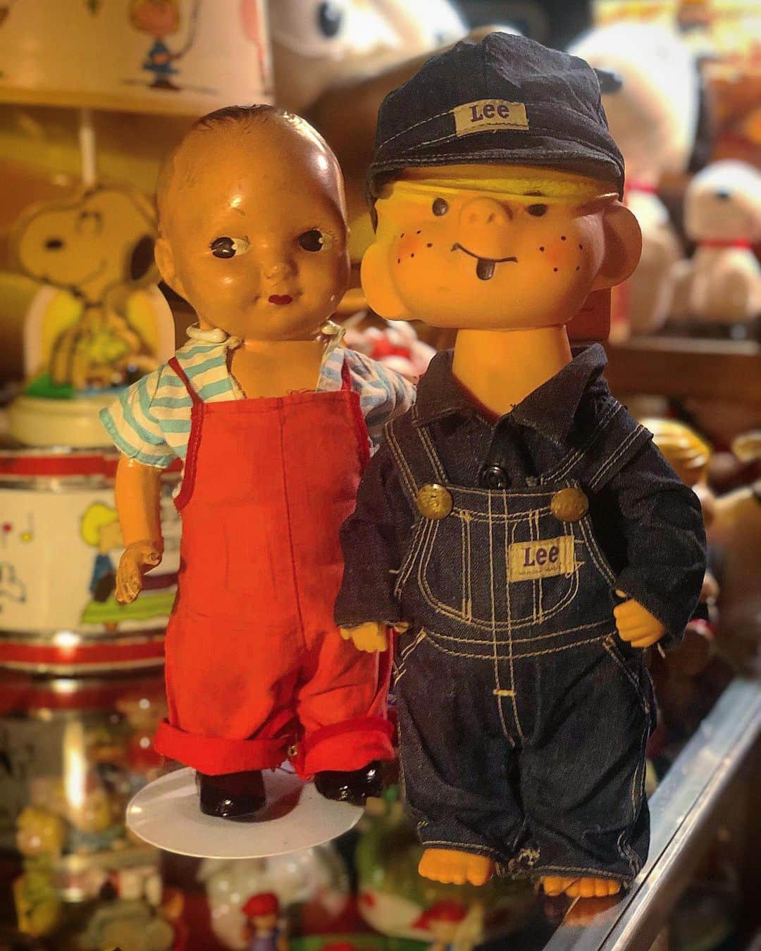 大川知英のインスタグラム：「buddy lee:Will you return my clothes.. dennis: I put it up👨🏽‍✈️ これデニスにピッタリじゃあぁないか🤡うぴ🇺🇸 #dennisthemenace #buddylee #これ最高だ#leeの服がデニスにピッタリ #年上が年下に服とられる#デニスリー #夜中のカスタム楽しい#amecajiboys  #takatsubase#アメトイ部キャプテン」