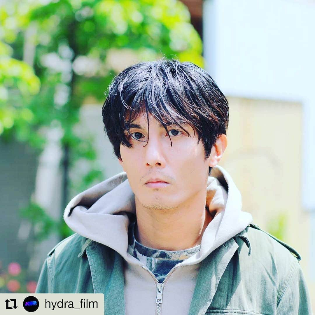 仁科貴さんのインスタグラム写真 - (仁科貴Instagram)「#Repost @hydra_film • • • • • • 上田 シュウ 役 川本 直弘さんのスペシャルショット🎬！ 滅茶苦茶凄いです・・・そのアクションのスピードには残像が見え👀身体能力どえらいことどえらいこと👏天は二物も三物もあたえるというのか…✨ 川本 直弘さんの魅力はぜひ劇場で‼️ #HYDRA #ユーロスペース #川本 直弘」11月25日 16時45分 - takashi_nishina