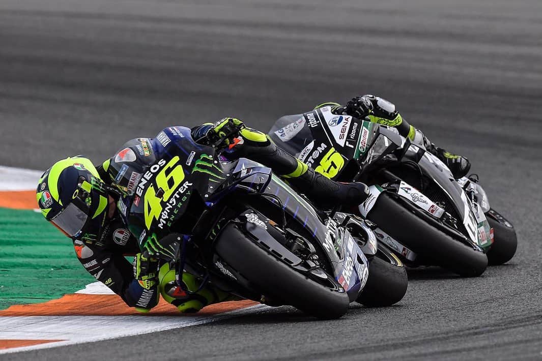 バレンティーノ・ロッシのインスタグラム：「Ricardo Tormo circuit,Valencia Sunday,MotoGp Race 📸 @gigisoldano @jesusrobledo」