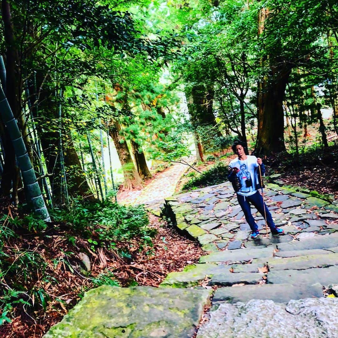 大迫一平のインスタグラム：「熊野古道を歩いたよ。」