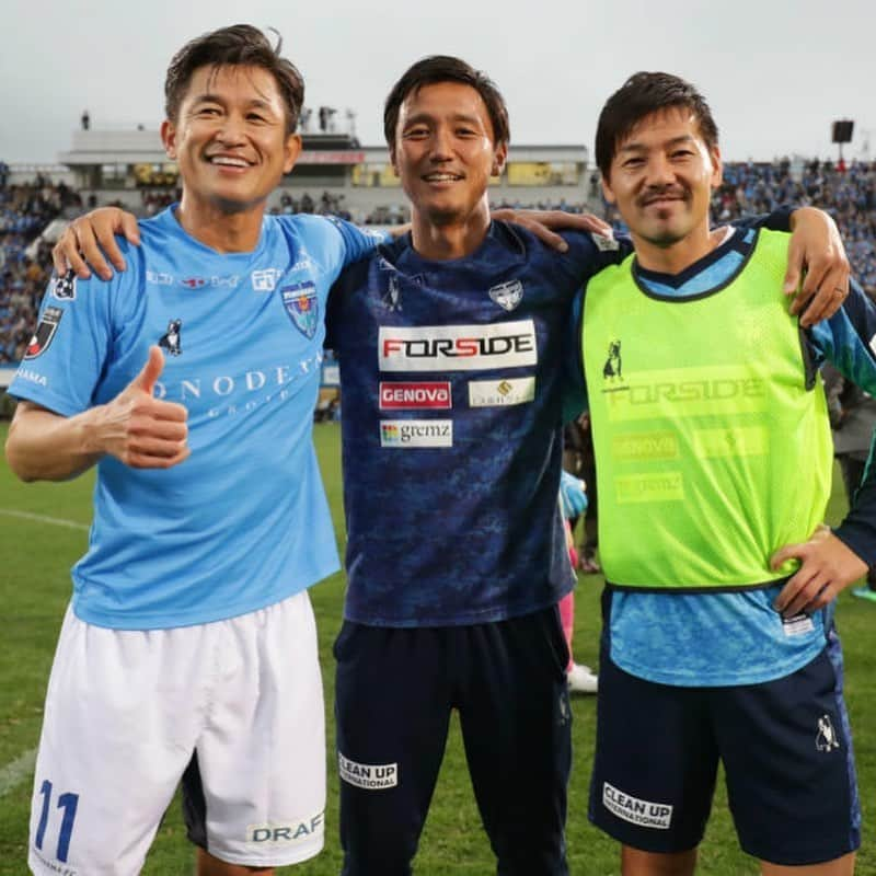 ゲキサカさんのインスタグラム写真 - (ゲキサカInstagram)「横浜FCが13年ぶりJ1復帰  #J2 #jleague #jリーグ #soccer #football #横浜FC #昇格 #gekisaka #ゲキサカ ©︎J.LEAGUE」11月25日 9時12分 - gekisaka