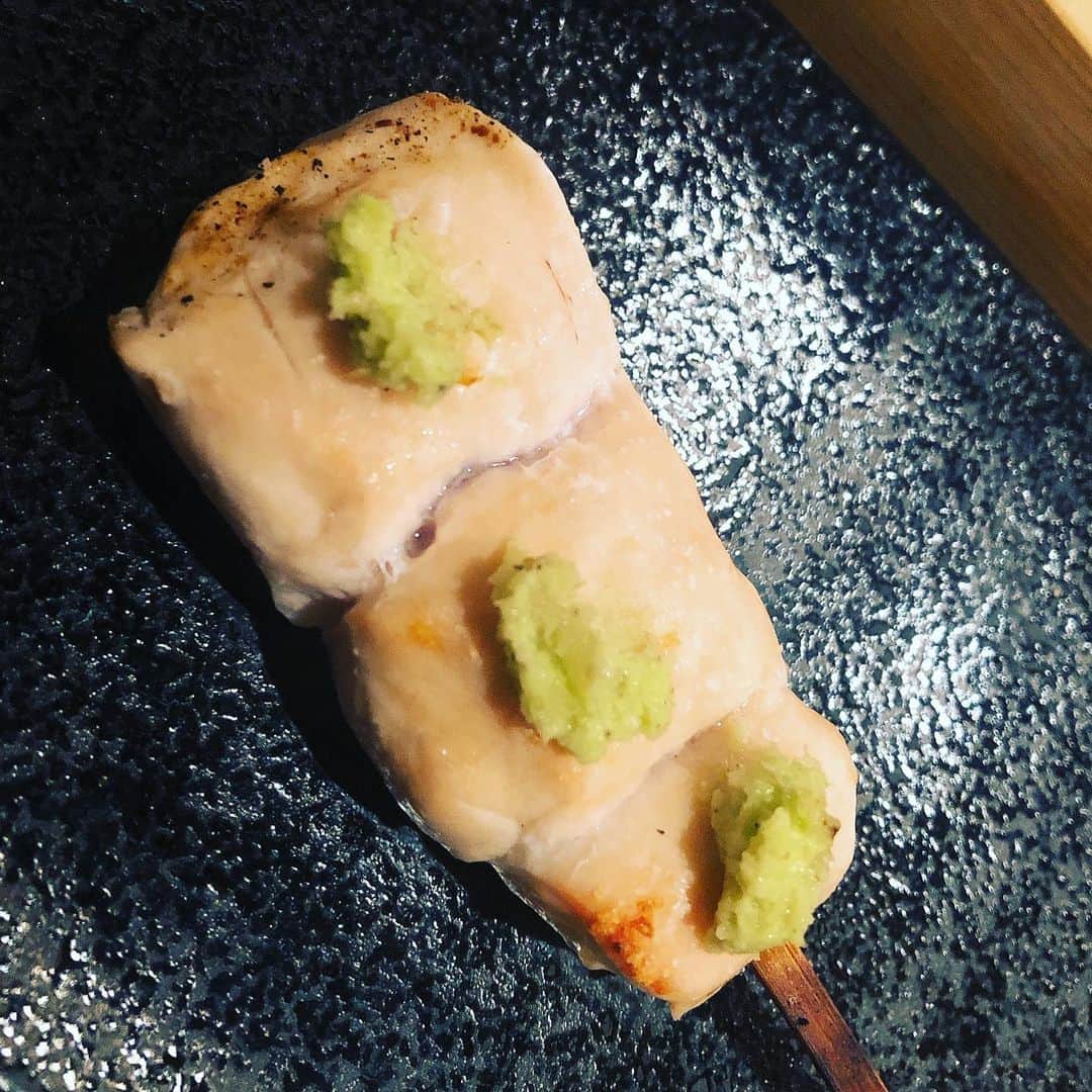 阿部洋子さんのインスタグラム写真 - (阿部洋子Instagram)「🔥＋🐣 #やきとり  1番すきなのは、 #つくね  #美味しゅうございました  #sake」11月25日 9時52分 - hirocoring