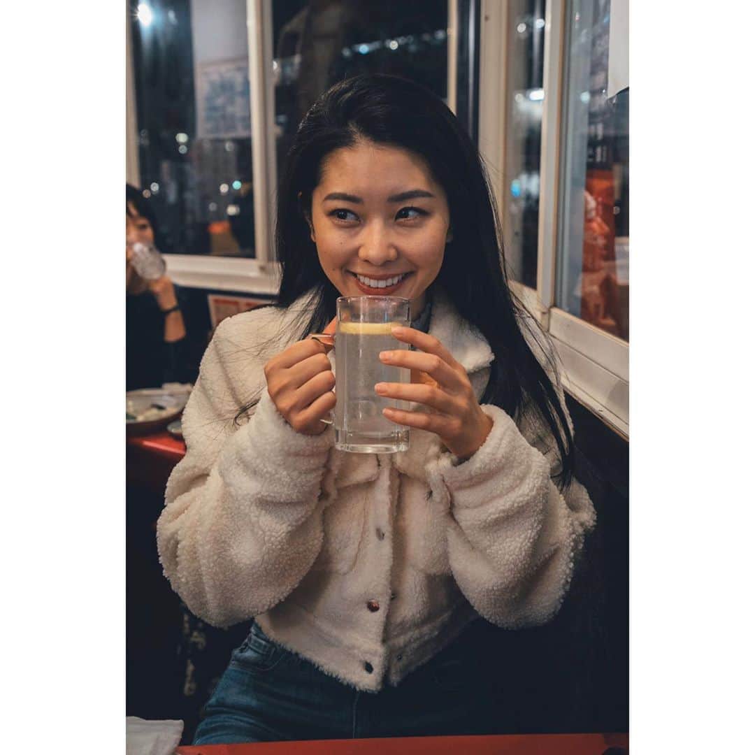 福山智可子のインスタグラム：「Otsukare ♡ . #nakameguro #もこもこ　#japan #revolve」