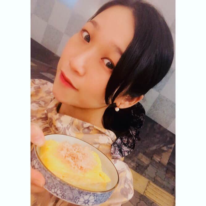 のインスタグラム：「Sakemasu restaurant loved by nostalgic tastes and locals people(*≧∀≦*) Enjoyed maternity life(´∀｀=) I appreciate everyone's comments(●´ω｀●) https://item.woomy.me/c/80477 @sakabasakemasu #酒枡 にいってきたよー(*´ω`*) 最近 #アクションブロック でずっと更新出来てなかったんだけどお出かけはちょこちょこしてたよ(*ﾟ∀ﾟ*) みんな久しぶりの投稿にかかわらずコメントありがとうね( ´ ▽ ` ) 懐かしい雰囲気と地元に愛される感が満載のお店٩( 'ω' )و 出汁たっぷりだし巻き卵はあったかい味がしたよ(°▽°) オニオンスライスに塩うに(^_^)v #トマトの浅漬け めちゃうまでした(*☻-☻*) VIPカードもあったりするので楽しさ満点のお店✌︎('ω'✌︎ ) 巣鴨駅で検索（≧∇≦） Casting by @woomy.restaurant」
