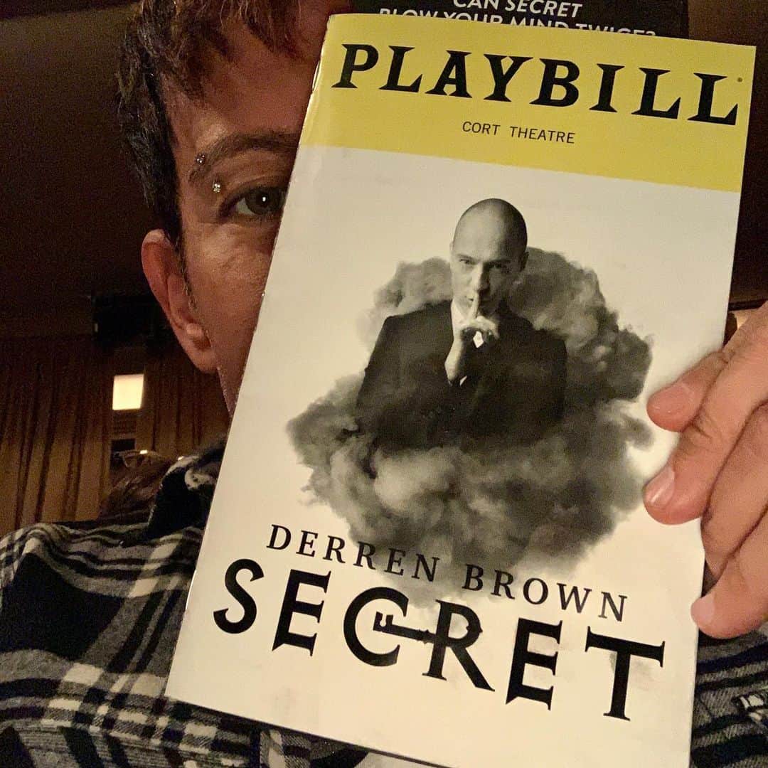 セロさんのインスタグラム写真 - (セロInstagram)「Last night, the feeling of wonder had returned to me. I finally got to see, meet, and hang out with @derrenbrown in New York.  The shows called SECRET and for a good reason. Can’t say anything... make sure to go and see it before it ends January 4th. My mind was blown away and like butter. Wait, it was like melted butter!  And gosh what a nice and charming and personable dude!  Thanks for blowing my world last night with your art!  #derrenbrownsecret」11月25日 11時00分 - cyrilmagic