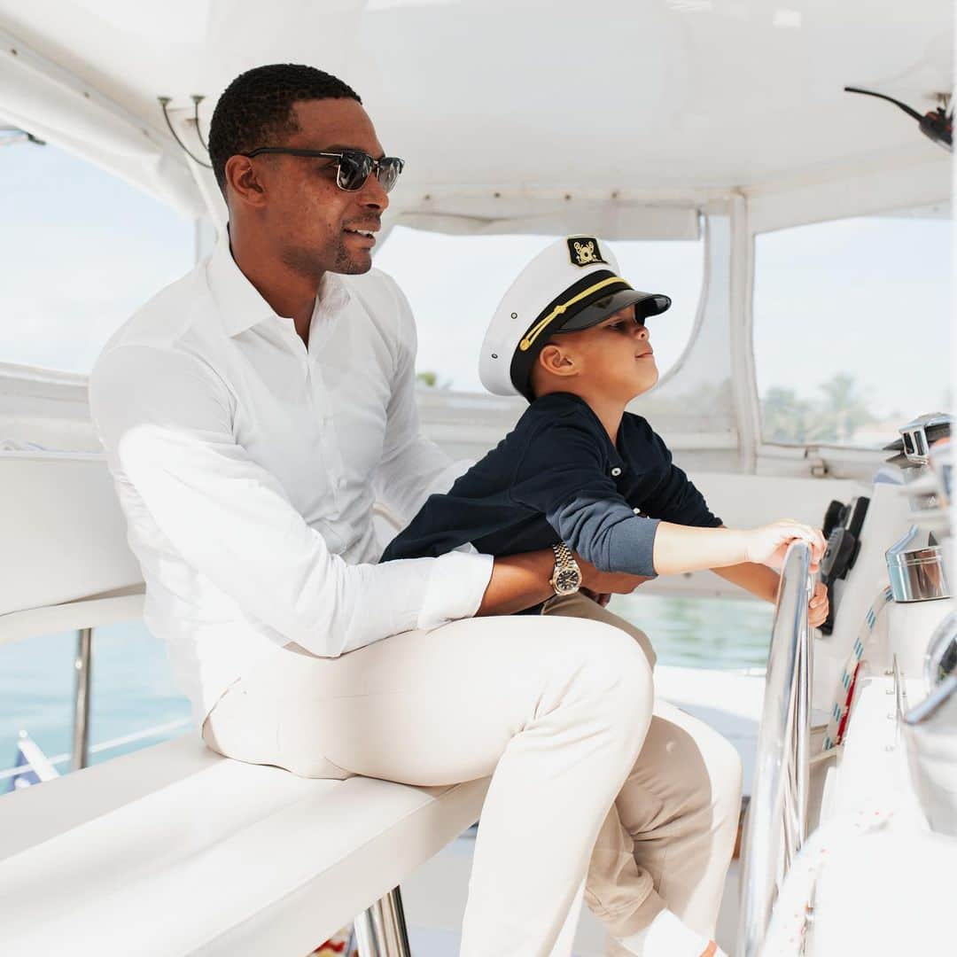 クリス・ボッシュさんのインスタグラム写真 - (クリス・ボッシュInstagram)「The future is Bright! #BoshHoliday #BoshFamily  cc: @mrsadriennebosh」11月25日 11時32分 - chrisbosh