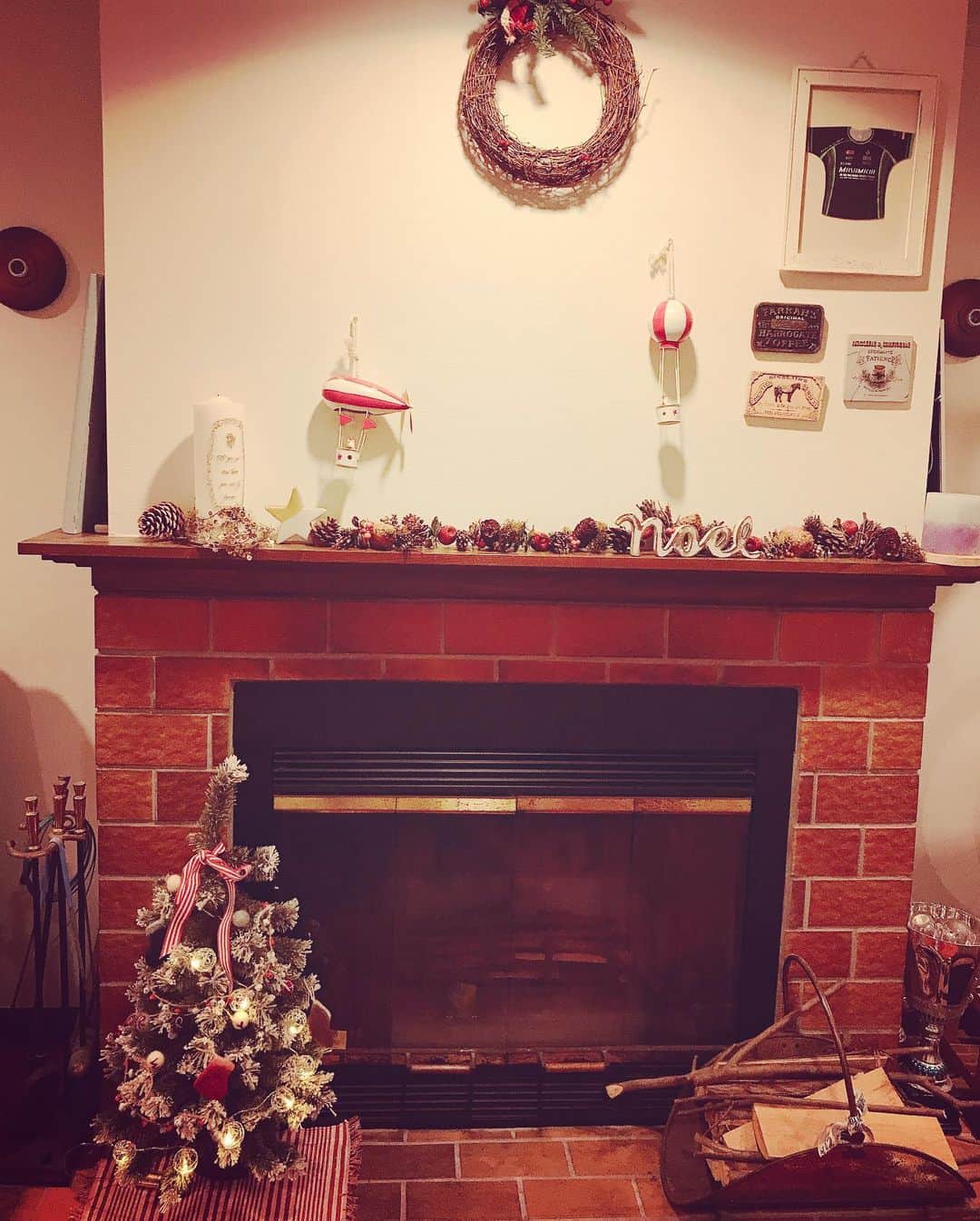 益子直美さんのインスタグラム写真 - (益子直美Instagram)「クリスマスツリーを出しました‼️ #クリスマスツリー」11月25日 17時04分 - naomi.masuko