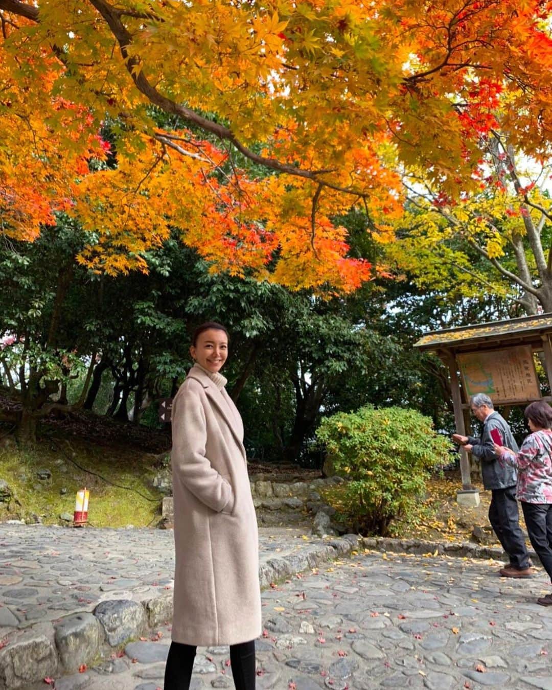 大出千尋さんのインスタグラム写真 - (大出千尋Instagram)「. 癒された週末、大阪&京都旅🍁🍁 . 京都の紅葉は、最高な見頃でした✨ . #京都#紅葉#もみじ#kyoto」11月25日 11時56分 - chihiro_1208_offi