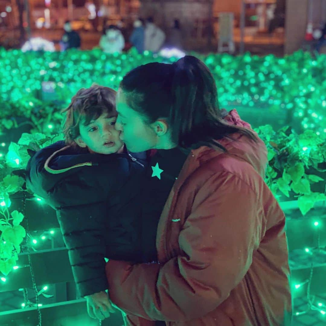 ジェイ・ボスロイドさんのインスタグラム写真 - (ジェイ・ボスロイドInstagram)「Family time! ❤️ #christmasseason and I am looking forward to seeing all of my family. I count my #blessings everyday」11月25日 11時57分 - jaybothroyd