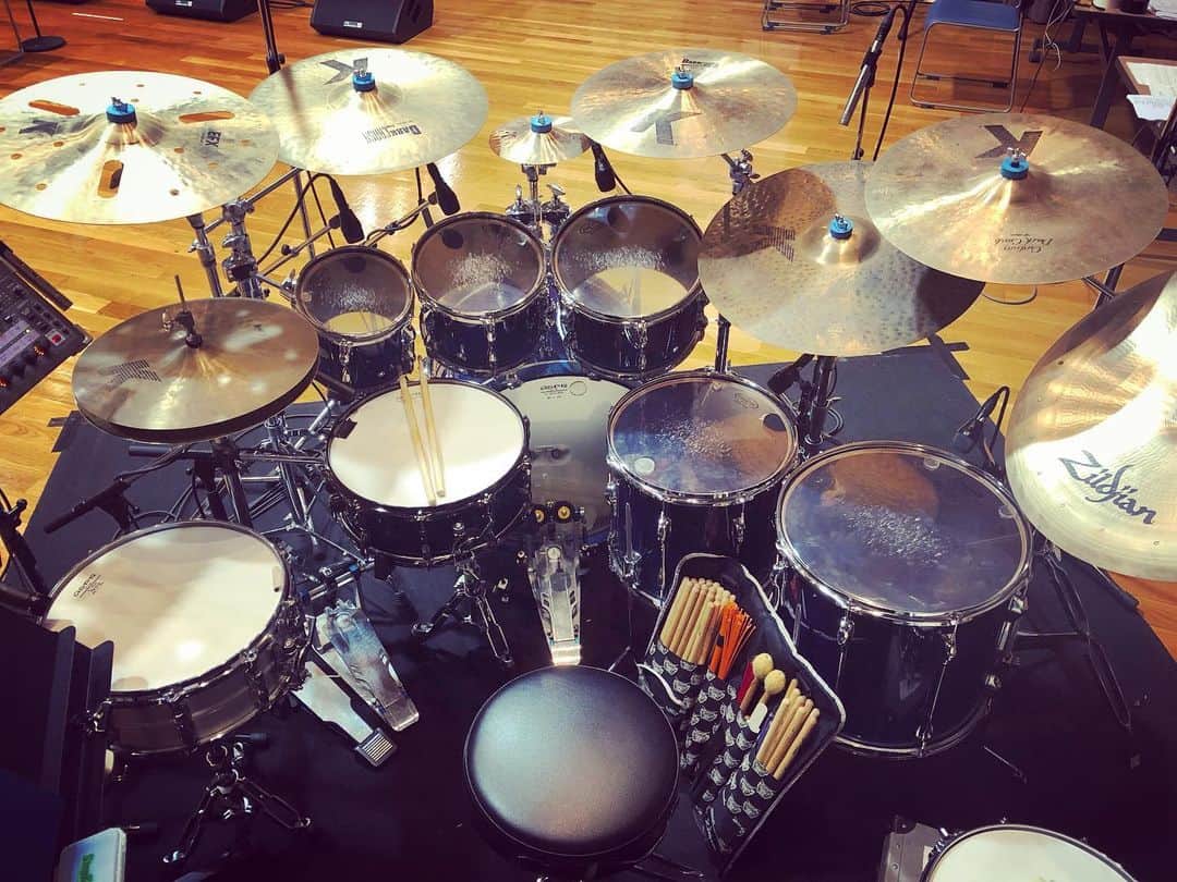 坂東慧のインスタグラム：「今日はリハーサル！😆😆😆 いよいよ！  #tour #rehearsal」