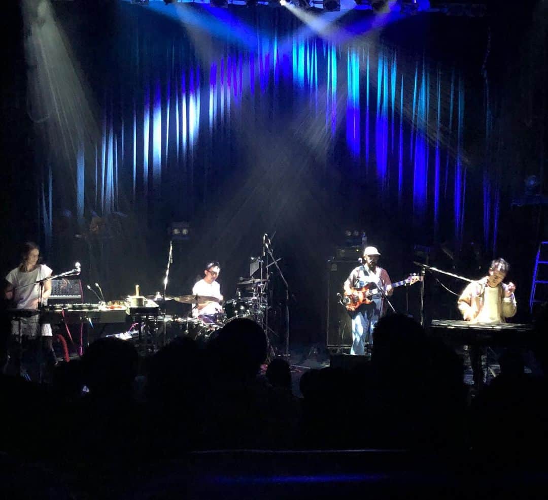 加藤紀子のインスタグラム：「昨夜のINO hidefumiさんライブ。  猪野さんの演奏も歌も ツネちゃんのタイトなドラムも 宏子さんの細かな音も （涙が出そうな努力物語も） 柔らかなベースも 本当に全て素敵で美しかったです✨ 会場では夫のDJまで楽しめて いい日曜日の夜となりました。 改めてINOさん最高ーっ！」