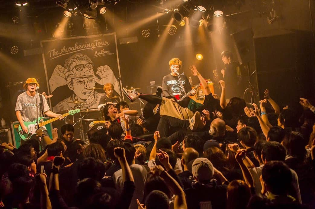 須賀真太郎さんのインスタグラム写真 - (須賀真太郎Instagram)「2019.11.24 @いわきSONIC "The Awakening TOUR" w/ TOTALFAT  いわき熱かった！！！ トータルファットとの最終日、文句なしの燃え尽き感で気持ちよかった！！ みんなありがとう😊  photo by 岩渕直人」11月25日 15時09分 - sugacurry