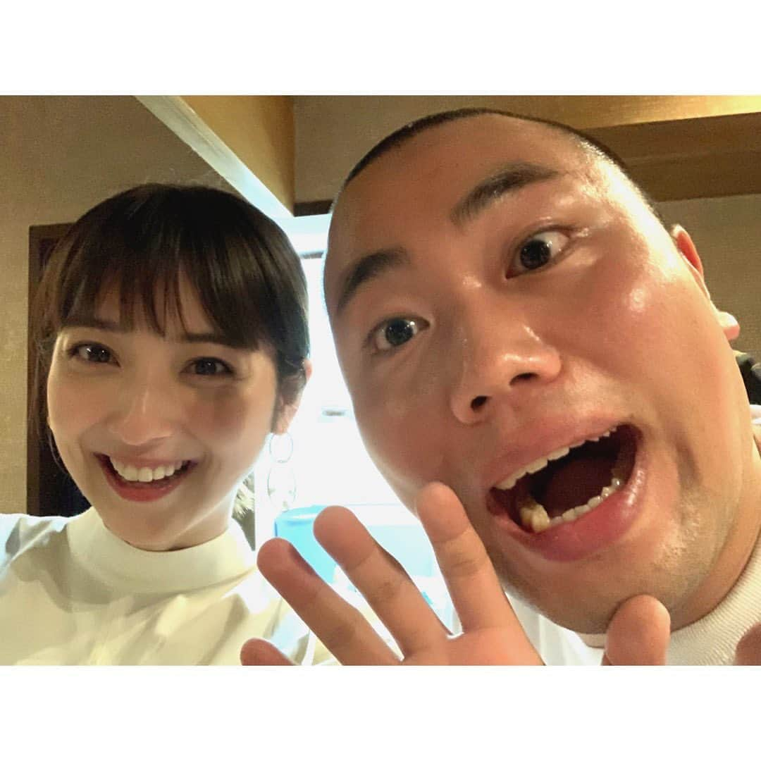 佐々木希さんのインスタグラム写真 - (佐々木希Instagram)「おしゃれイズムでお会いしたぶりです😊 癒されました☘️ #ハナコ #岡部大 さん #秋田県人会」11月25日 15時26分 - nozomisasaki_official