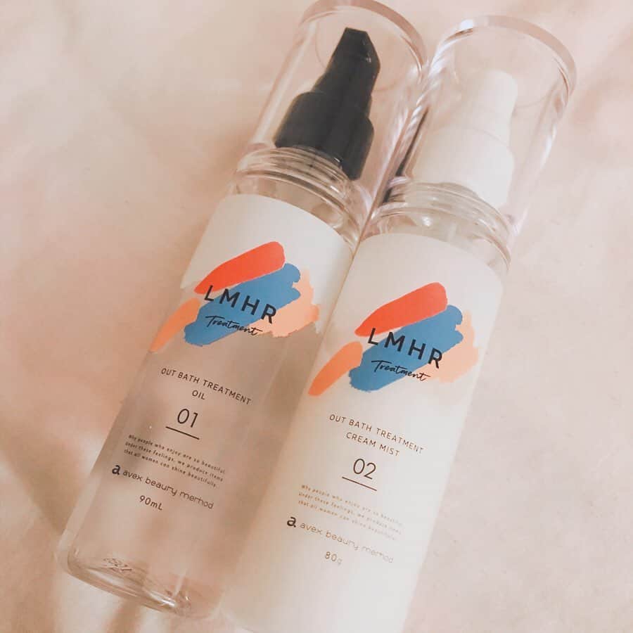 Beverlyさんのインスタグラム写真 - (BeverlyInstagram)「Can’t wait to try these for my hair! 😍😍 @avex_beauty_method @lmhr_avex  #PR #LMHR #ルミナスヘア」11月26日 0時55分 - beverly_official_