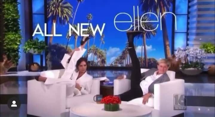 のインスタグラム：「Can’t wait for today’s @theellenshow. So much fun x #VBPose 😂 x Kisses」